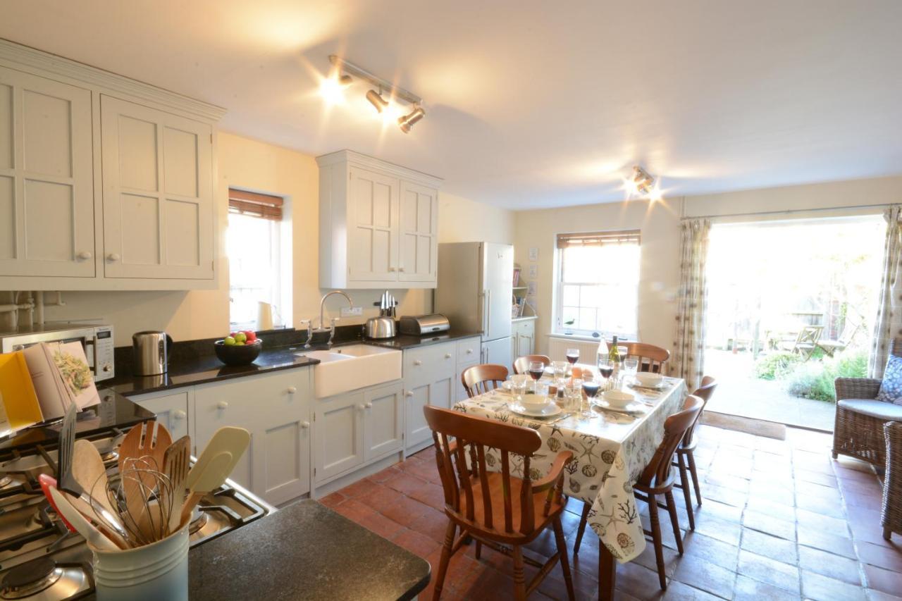 Pebble Beach Cottage, Aldeburgh Bagian luar foto