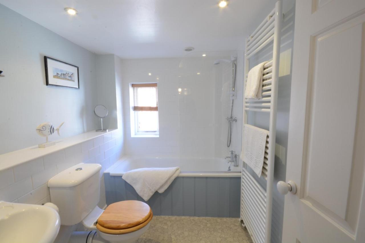 Pebble Beach Cottage, Aldeburgh Bagian luar foto