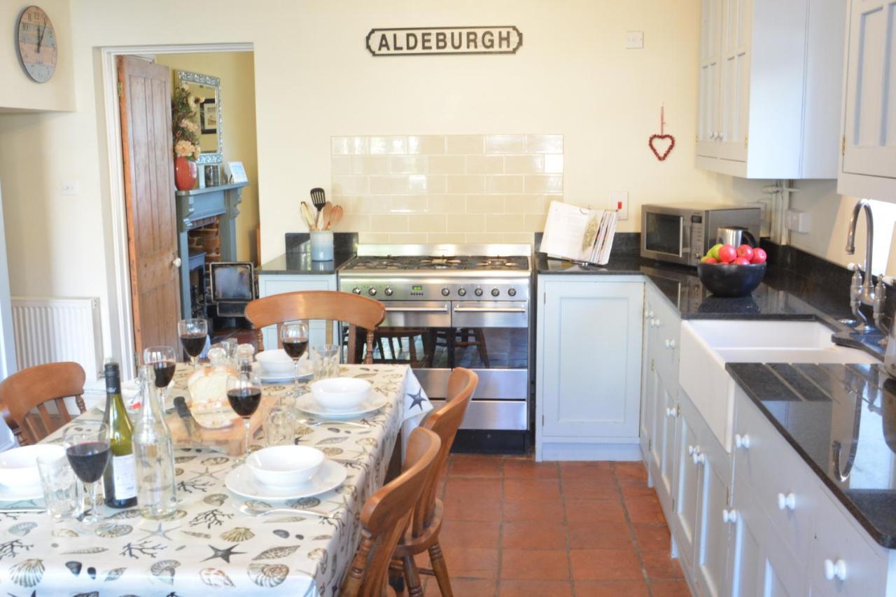 Pebble Beach Cottage, Aldeburgh Bagian luar foto