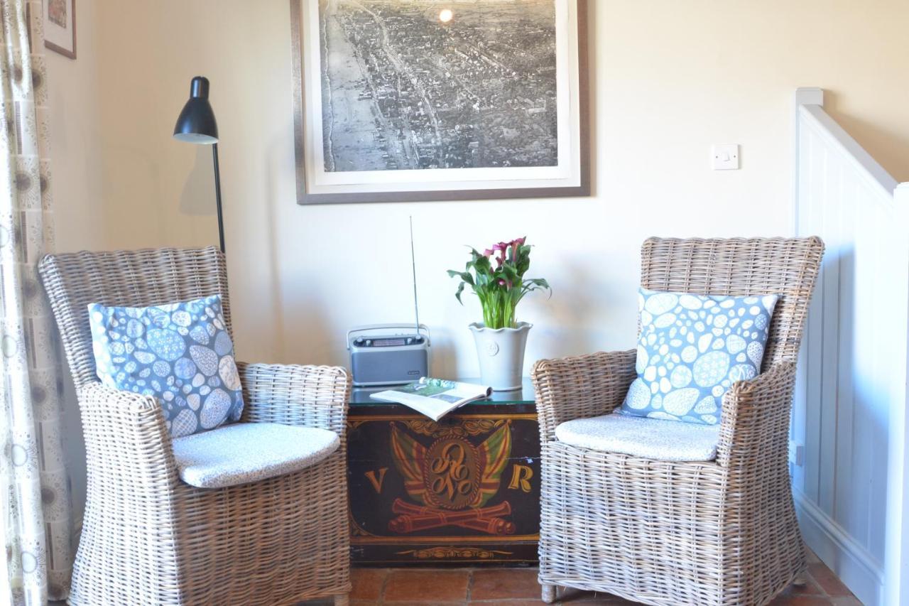 Pebble Beach Cottage, Aldeburgh Bagian luar foto